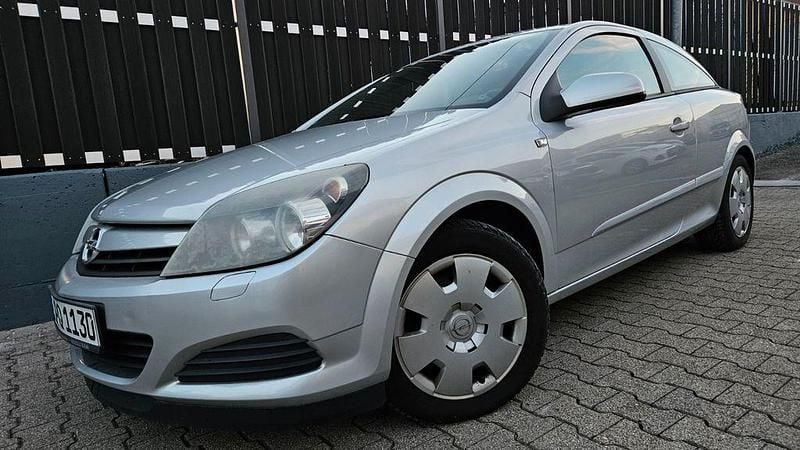 Gebraucht Opel Astra 125 PS (91 kW) 2006 Silber Limousine