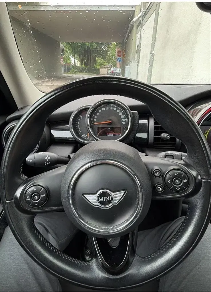 Gebraucht Mini Cooper 136 PS (100 kW) 2016 Schwarz Kleinwagen