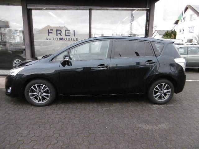 Gebraucht Toyota Verso Life 147 PS (108 kW) 2013 Grau Van / Kleinbus