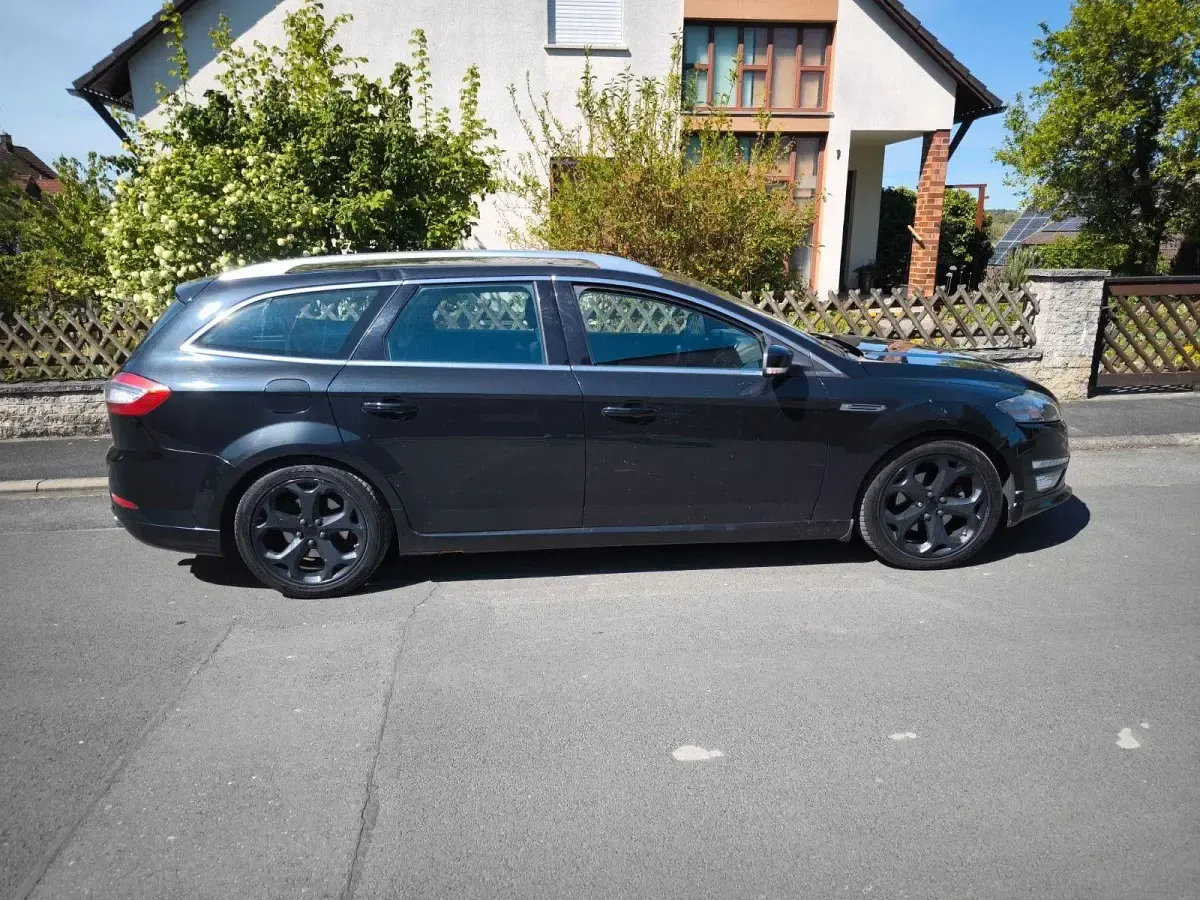 Gebraucht Ford Mondeo Titanium S 200 PS (147 kW) 2012 Schwarz Kombi