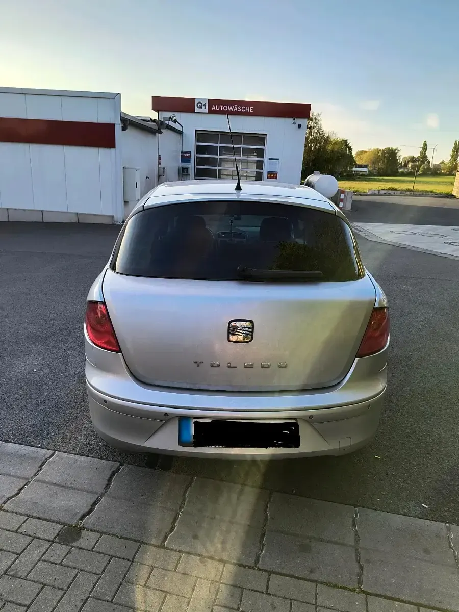 Gebraucht Seat Toledo 105 PS (77 kW) 2006 Grau Kleinwagen