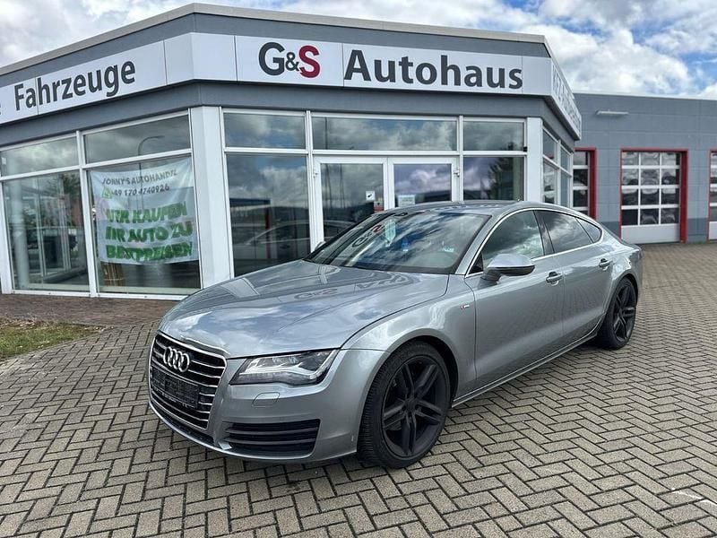 Grau Gebraucht 2011 Audi A7 Sportback S-Line Kleinwagen | 9.490 € (Fairer Preis) - Bild 1/4