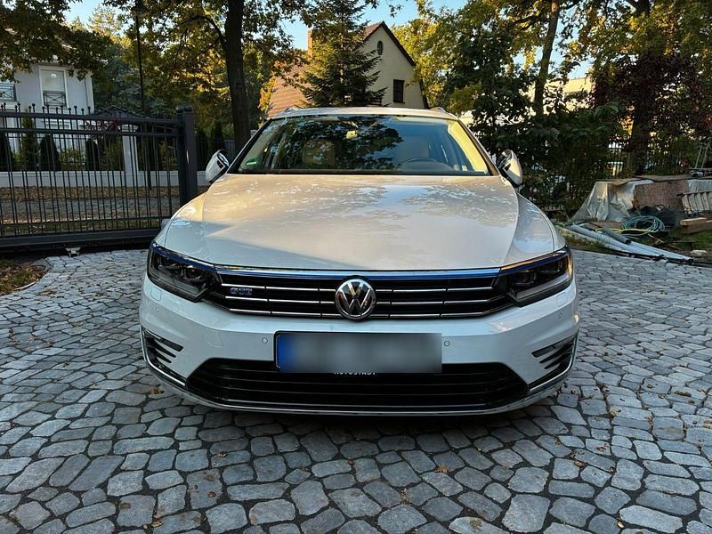 Gebraucht VW Passat GTE 218 PS (160 kW) 2016 Weiß Kombi