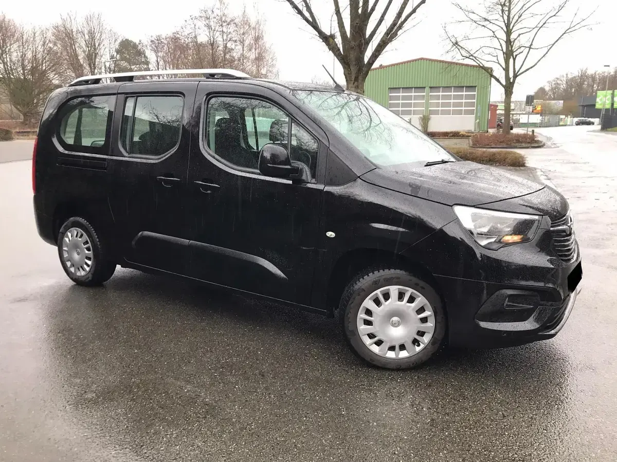 Gebraucht Opel Combo 131 PS (96 kW) 2019 Schwarz Van / Kleinbus