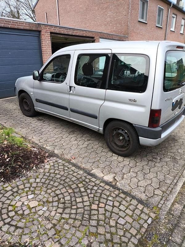 Second-hand Citroën Berlingo Tonic 107 CP (78 kW) 2003 Argintiu Monovolum