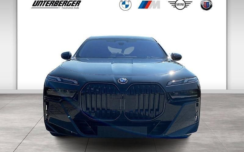 Neu BMW 740 Comfort Edition 299 PS (219 kW) 2025 Schwarz Limousine