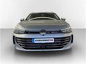 Neu VW Passat Elegance 150 PS (110 kW) 2026 Silber (oyster silver metallic) Kombi