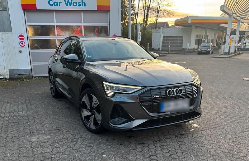 Gebraucht Audi e-tron S-Line 230 kW (313 PS) 2021 Grau SUV
