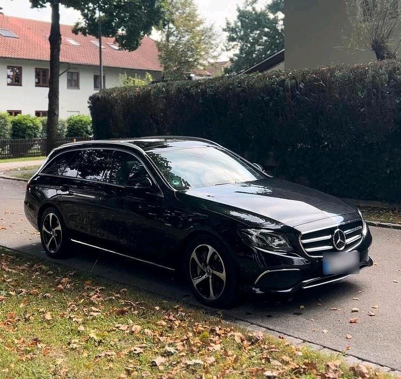 Gebraucht Mercedes E400 Avantgarde 340 PS (250 kW) 2019 Schwarz Kombi