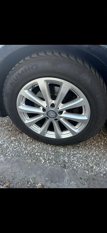 Gebraucht Mercedes E220 AMG line 194 PS (142 kW) 2017 Schwarz Limousine