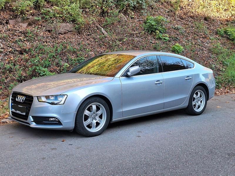 Silber Gebraucht 2015 Audi A5 Sportback Limousine | 15.000 € - Bild 1/4