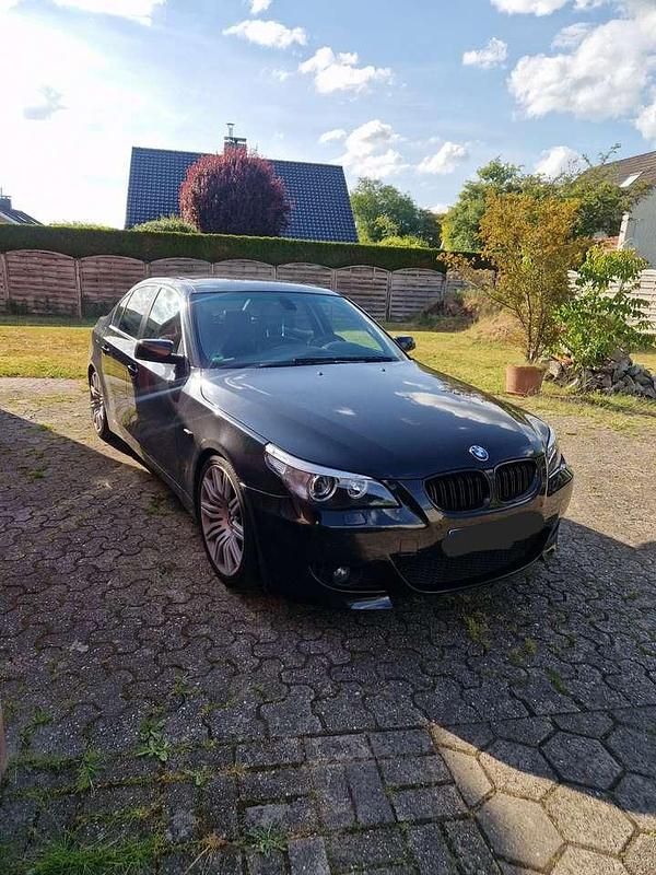 Schwarz Gebraucht 2004 BMW 545 Performance Limousine | 11.999 € (Teuer) - Bild 1/4