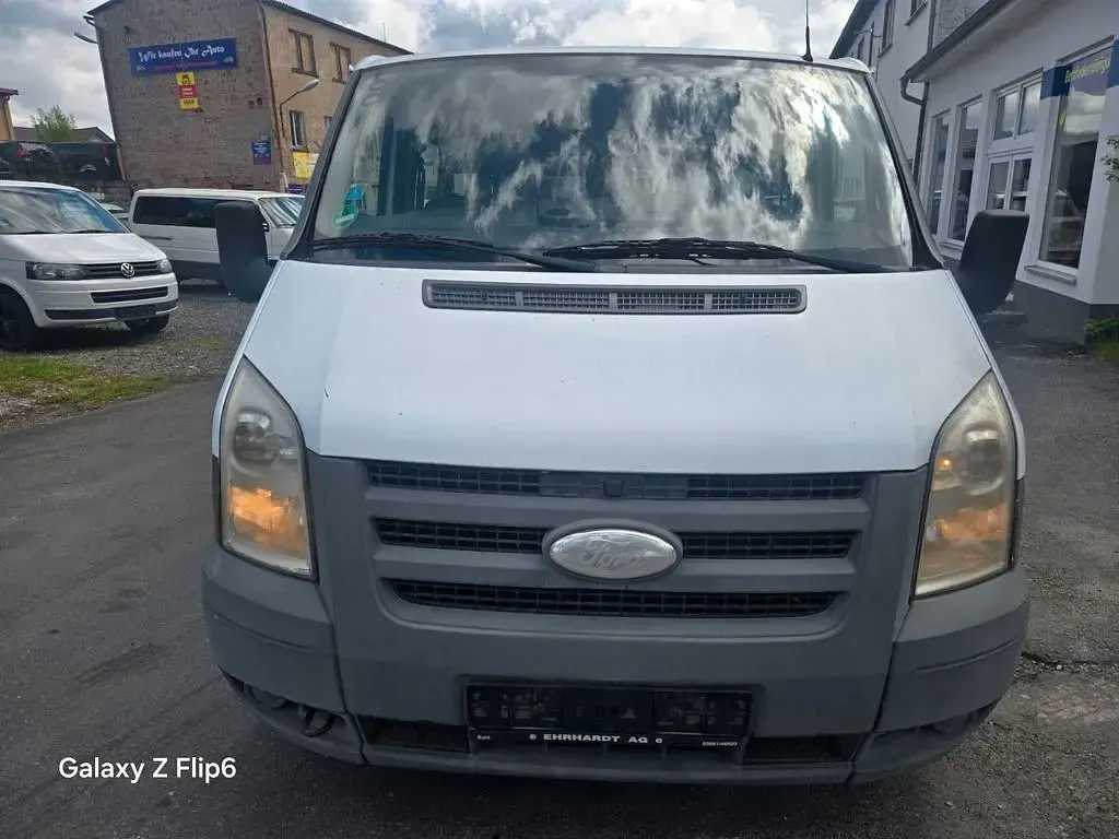 Używany Ford Transit 116 KM (85 kW) 2009 Biały Sedan/Limuzyna