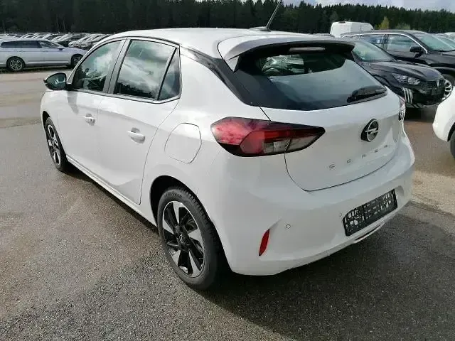 Gebraucht Opel Corsa-e Edition 100 kW (136 PS) 2023 Weiss Kleinwagen