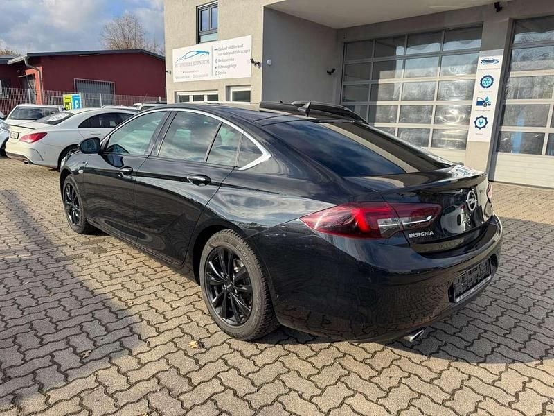 Gebraucht Opel Insignia Sport 170 PS (125 kW) 2018 Schwarz Limousine