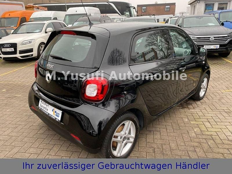 Gebraucht Smart ForFour Electric Drive 60 kW (82 PS) 2020 Schwarz Limousine