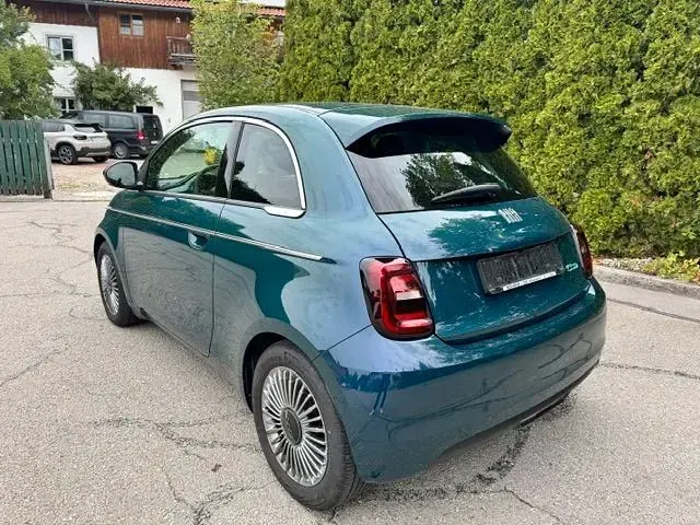 Gebraucht Fiat 500e 86 kW (118 PS) 2024 Grün