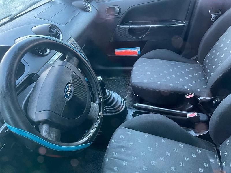 Gebraucht Ford Fiesta 80 PS (58 kW) 2005 Schwarz Kleinwagen