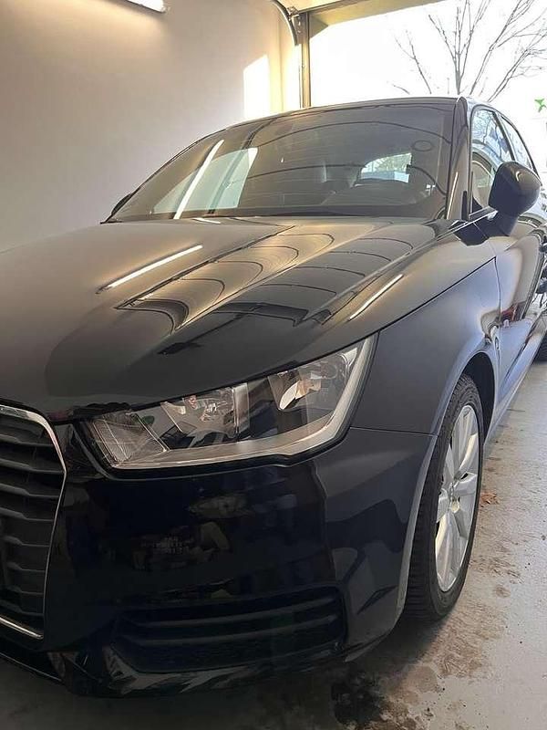 Gebraucht Audi A1 Basis 95 PS (69 kW) 2017 Schwarz Kleinwagen