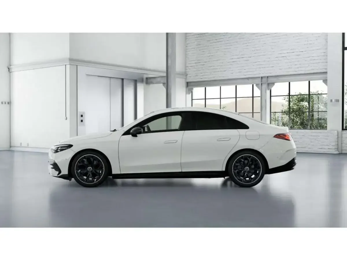 Gebraucht Mercedes CLA220 AMG 211 PS (155 kW) 2026 Unilack polarweiß uni Limousine