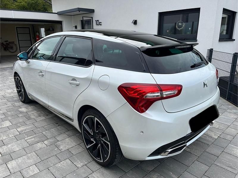 Gebraucht DS Automobiles DS5 179 PS (131 kW) 2017 Weiß Kleinwagen