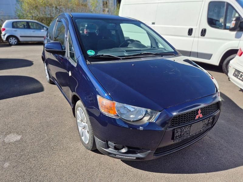 Gebraucht Mitsubishi Colt 95 PS (69 kW) 2012 Blau Kleinwagen