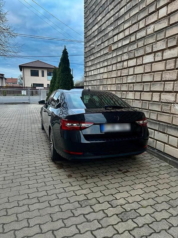 Gebraucht Skoda Superb 198 PS (145 kW) 2016 Schwarz Limousine