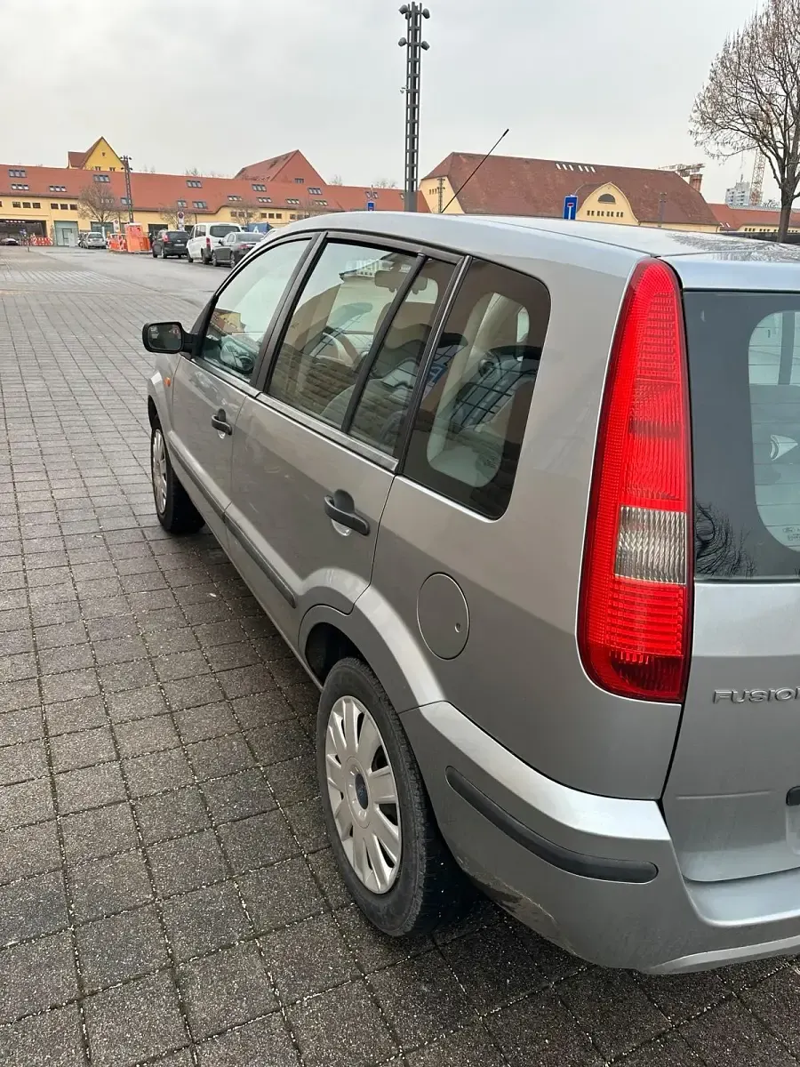 Gebraucht Ford Fusion 80 PS (58 kW) 2005 Grau Kleinwagen
