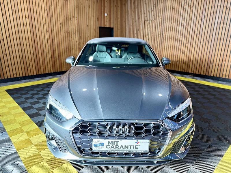 Gebraucht Audi A5 Cabriolet S-Line 204 PS (150 kW) 2023 Grau Cabrio