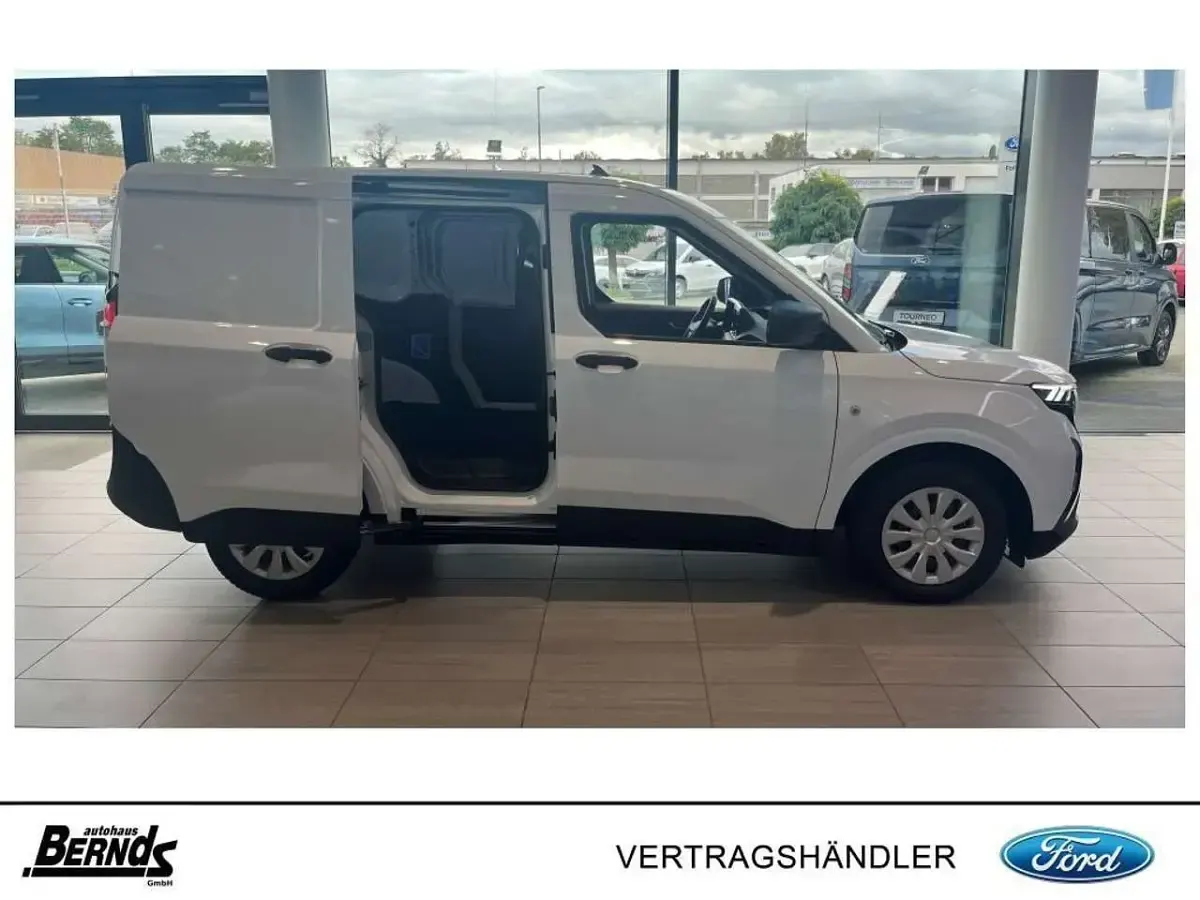 Neu Ford Transit Courier Trend 101 PS (74 kW) 2025 Frozen white Van