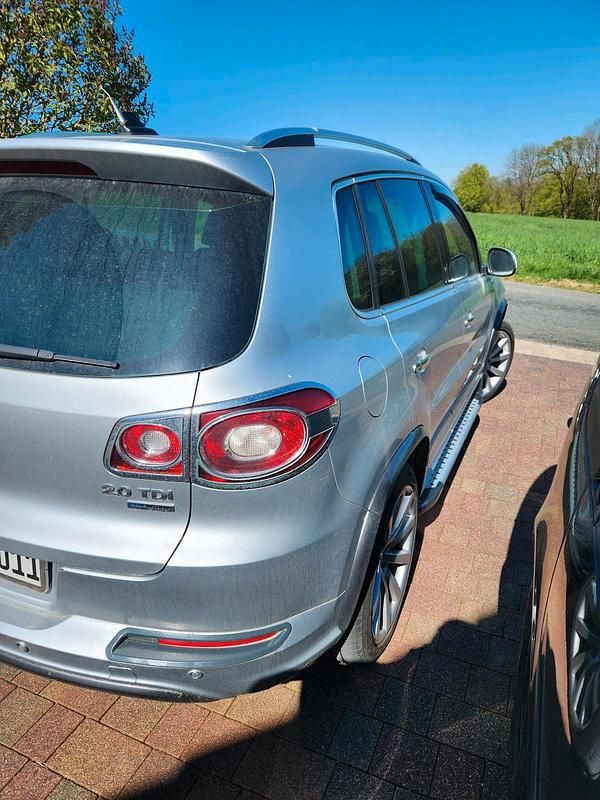 Gebraucht VW Tiguan 140 PS (102 kW) 2011 Silber SUV