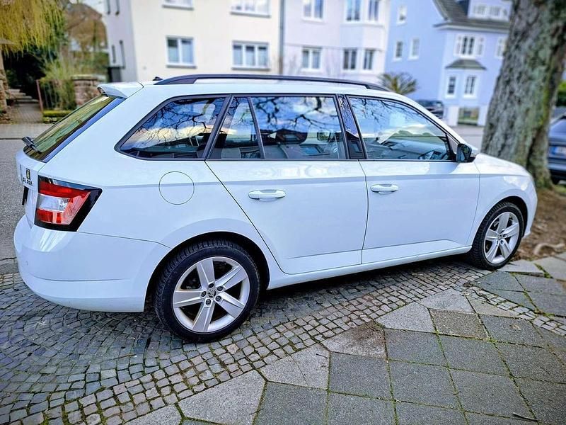 Gebraucht Skoda Fabia Cool Edition 90 PS (66 kW) 2016 Kombi