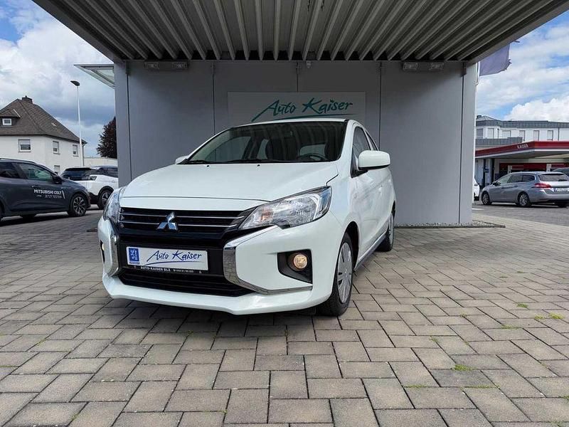 Weiß Gebraucht 2024 Mitsubishi Space Star Select Limousine | 13.490 € (Fairer Preis) - Bild 1/4