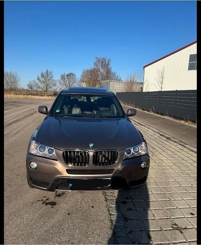 Gebraucht BMW X3 185 PS (136 kW) 2011 Braun SUV