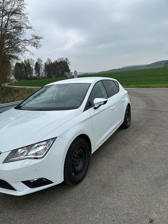 Gebraucht Seat Leon Style 110 PS (80 kW) 2016 Weiß Limousine