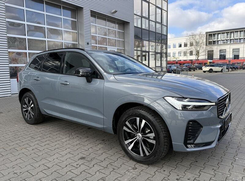 Grau Gebraucht 2023 Volvo XC60 SUV | 41.531 € (Guter Preis) - Bild 1/4