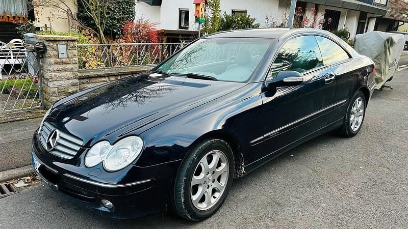 Gebraucht Mercedes CLK320 218 PS (160 kW) 2002 Blau Coupé