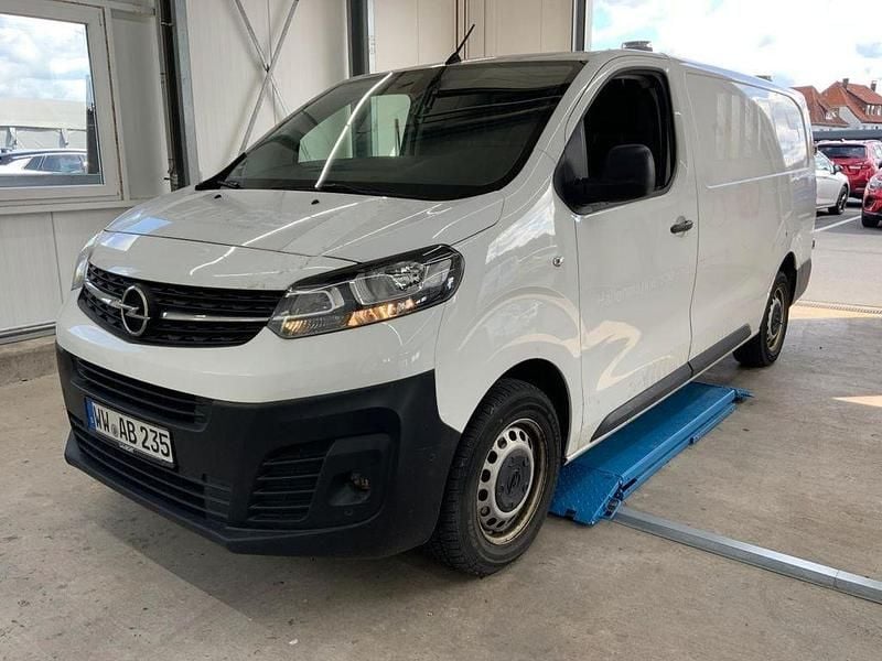 Weiß Gebraucht 2022 Opel Vivaro Edition Van | 18.950 € (Superpreis) - Bild 1/4