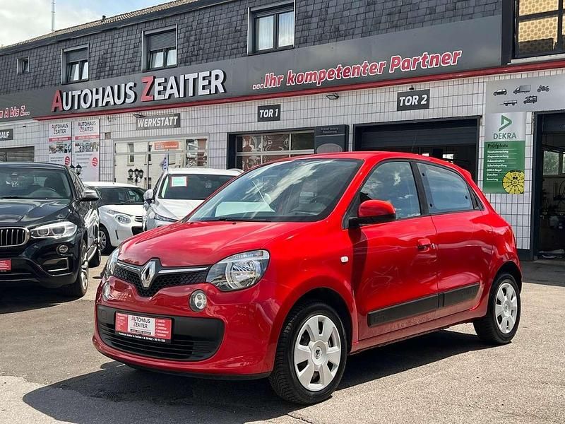 Rot Gebraucht 2017 Renault Twingo Life Kleinwagen | 5.990 € (Fairer Preis) - Bild 1/2