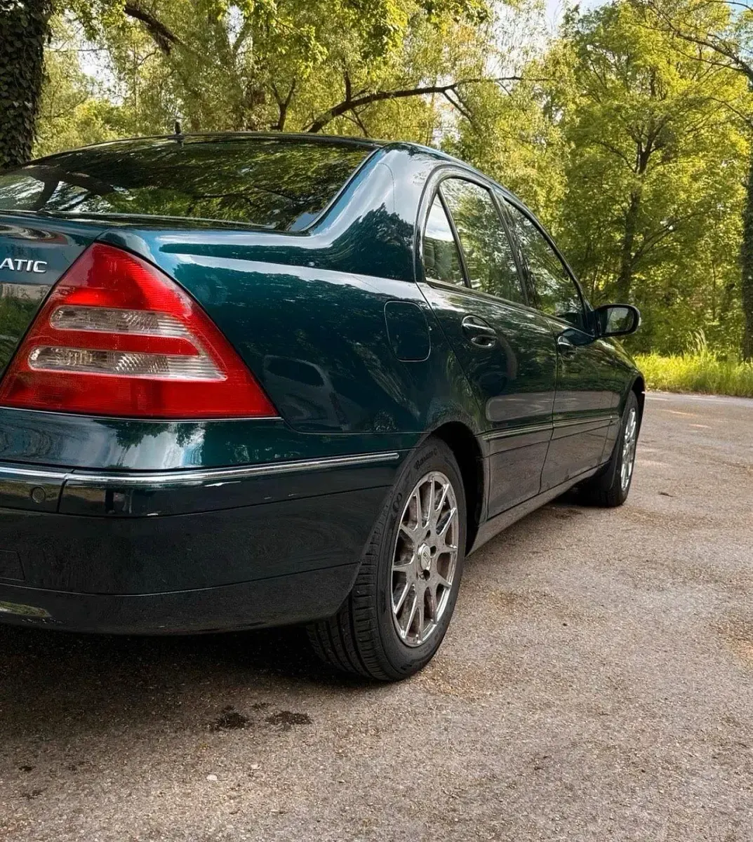 Gebraucht Mercedes C240 Elegance 170 PS (125 kW) 2002 Limousine