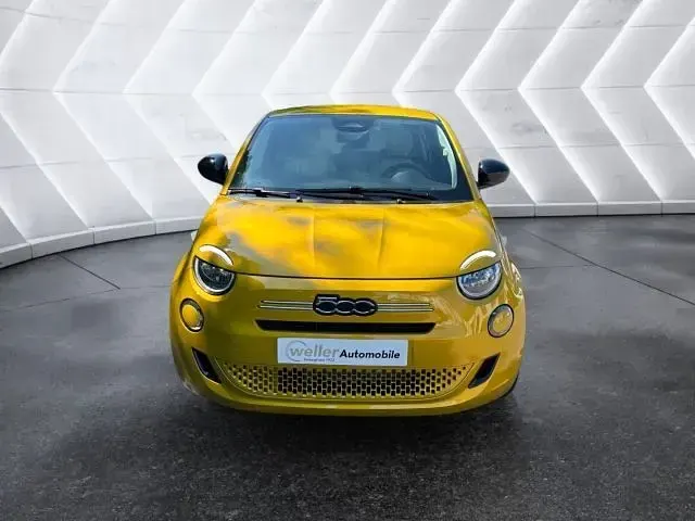 Neu Fiat 500 Icon 65 PS (47 kW) 2026 Gelb Kleinwagen