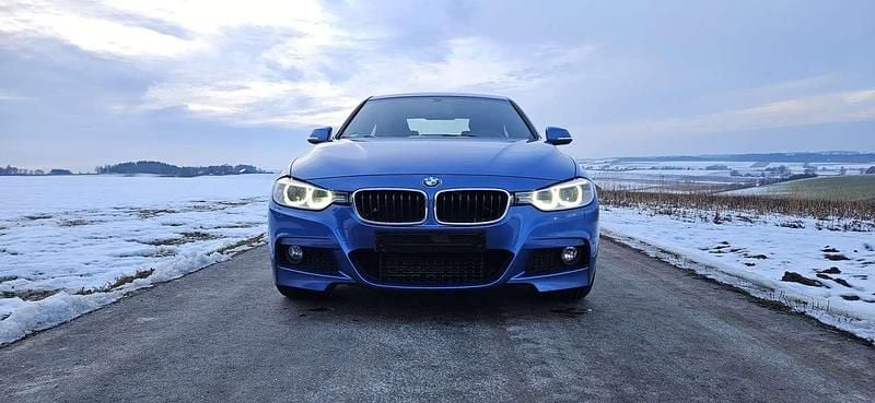 Gebraucht BMW 320 M Sport 184 PS (135 kW) 2012 Blau Limousine