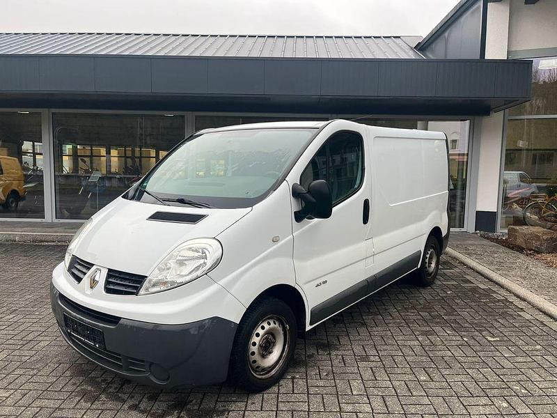 Gebraucht Renault Trafic 114 PS (83 kW) 2010 Weiß Van / Kleinbus