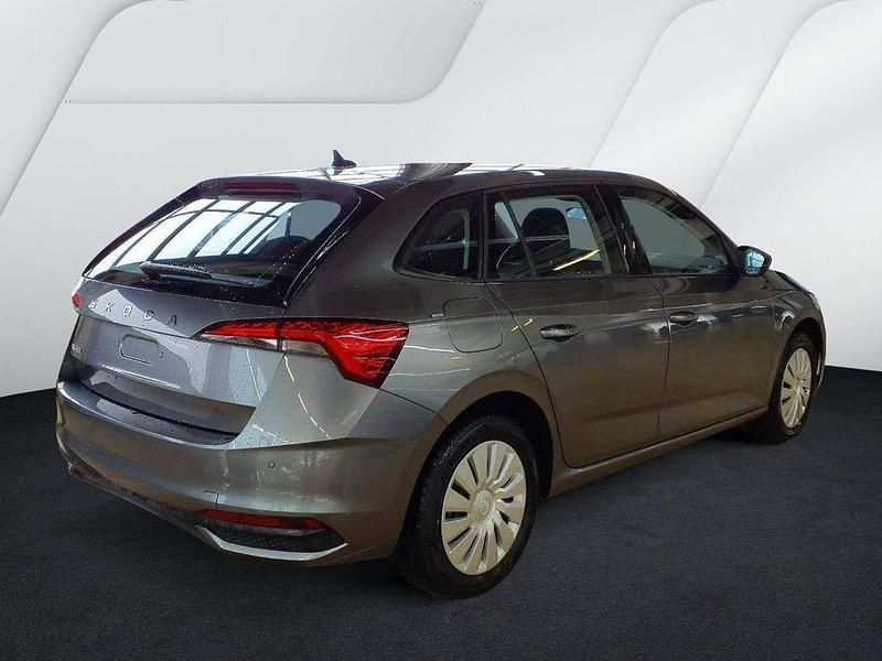Gebraucht Skoda Scala Essence 116 PS (85 kW) 2025 Grau Kleinwagen