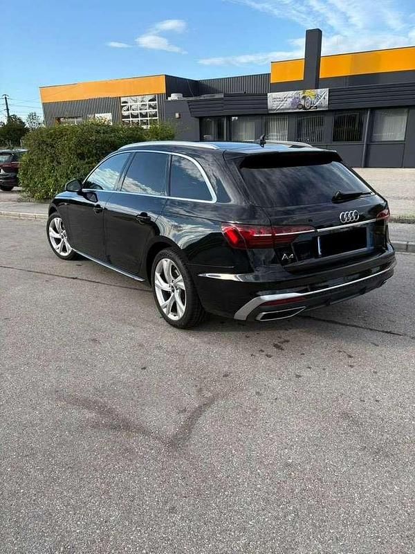 Gebraucht Audi A4 S-Line 150 PS (110 kW) 2023 Schwarz Kombi
