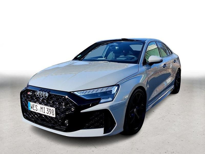 Gebraucht Audi RS3 Sport 400 PS (294 kW) 2026 Grau Limousine