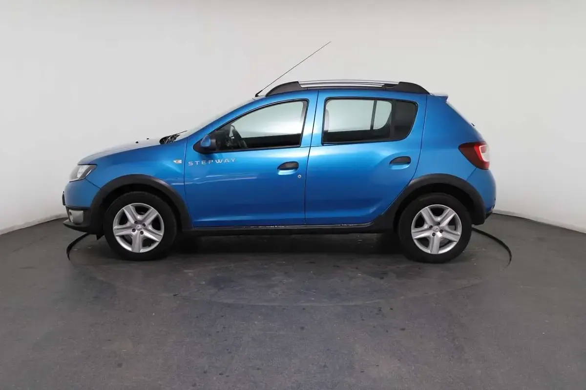 Gebraucht Dacia Sandero Prestige 90 PS (66 kW) 2014 Blau sky (terpl) SUV