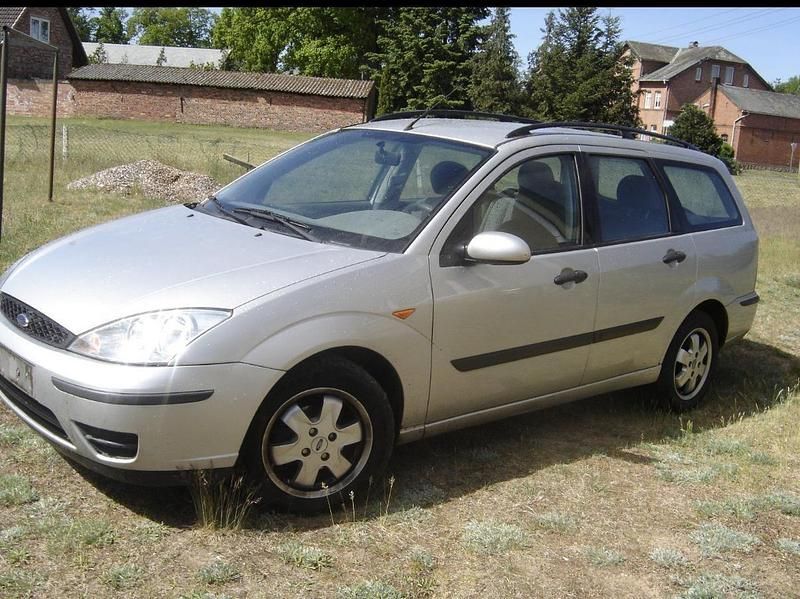 Silber Gebraucht 2001 Ford Focus Kombi | 490 € (Superpreis) - Bild 1/1
