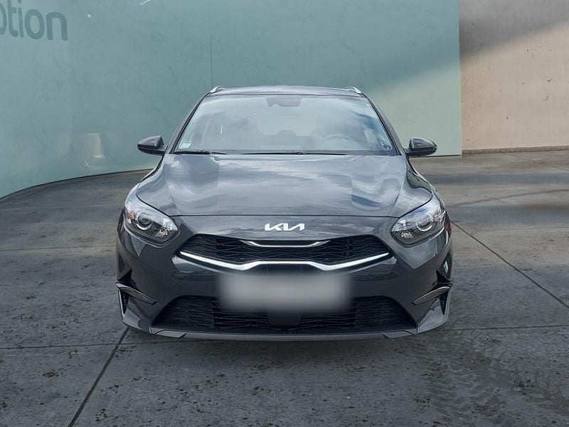 Gebraucht Kia Ceed 101 PS (74 kW) 2024 Silber Kleinwagen