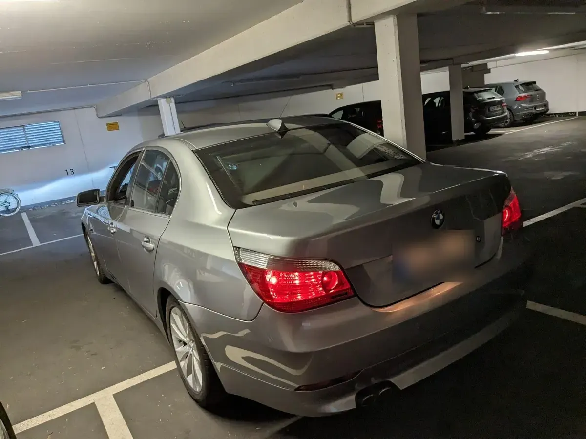Usado BMW 530 231 CV (169 kW) 2006 Gris Berlina